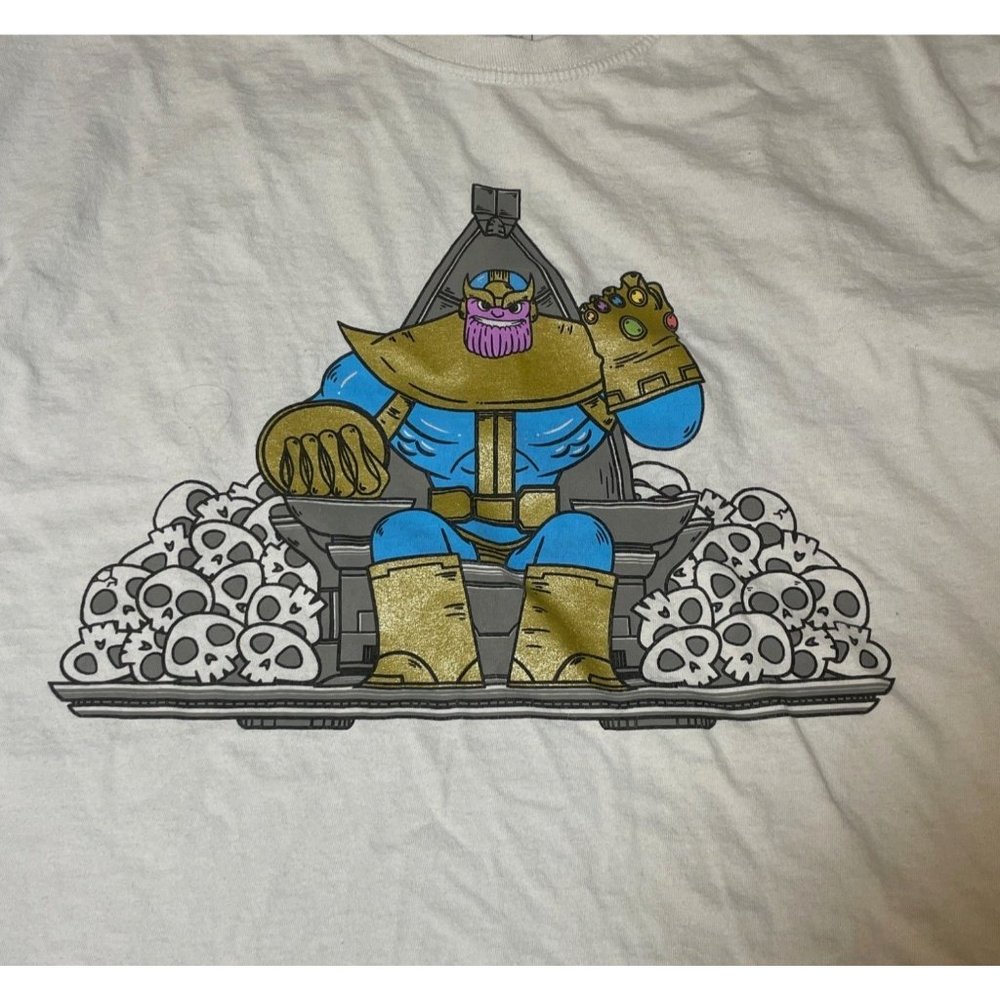 Lootcrate Exclusive Size Large Marvel Lootwear Original Mad Titan‎ Thenos TShirt